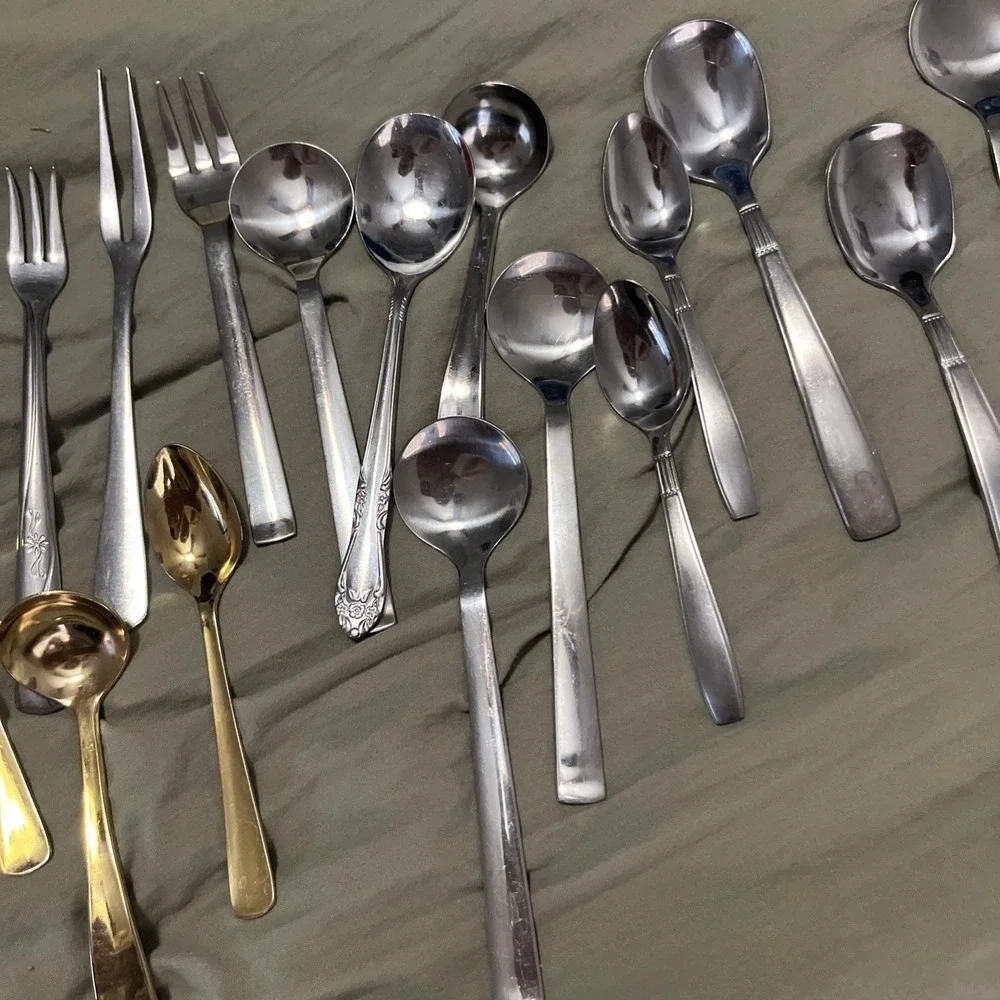Nice 16 piece mixed stainless steel flatware and serving pieces very good condit